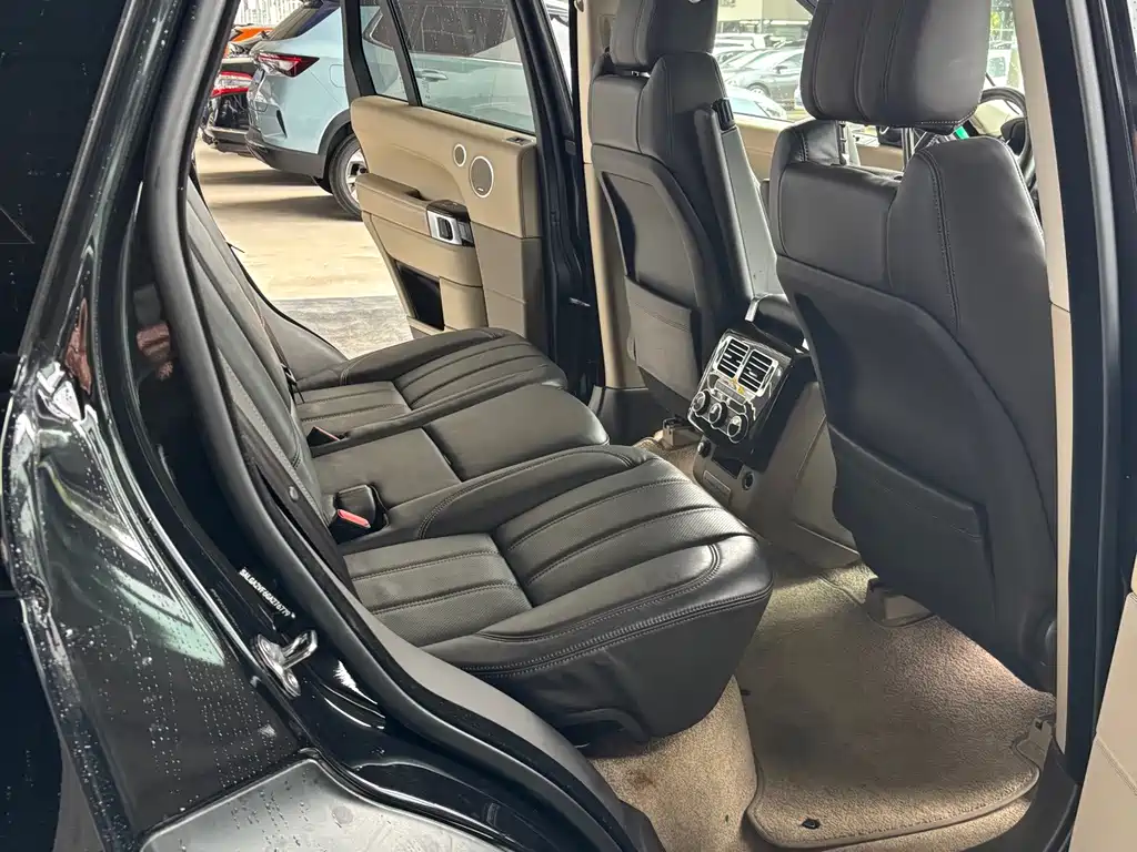 Land Rover Range Rover — миниатюра 7