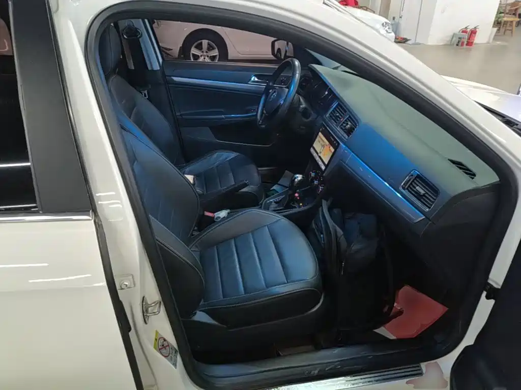 Volkswagen Lavida — миниатюра 25