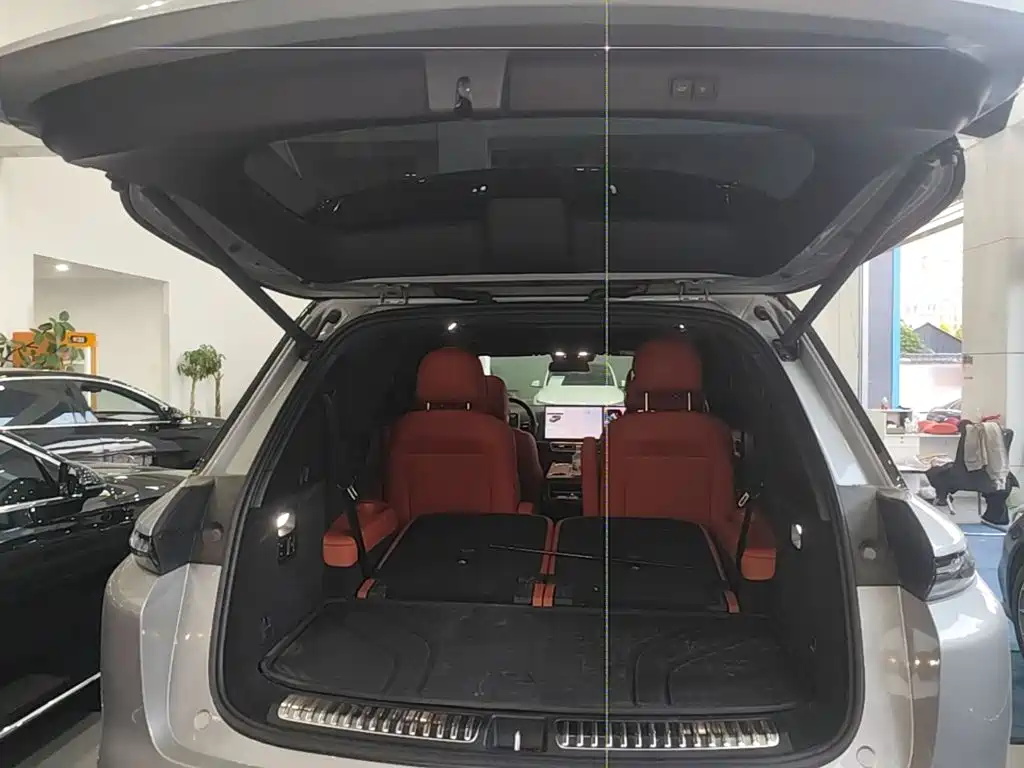 Li Auto Li L8 — миниатюра 19