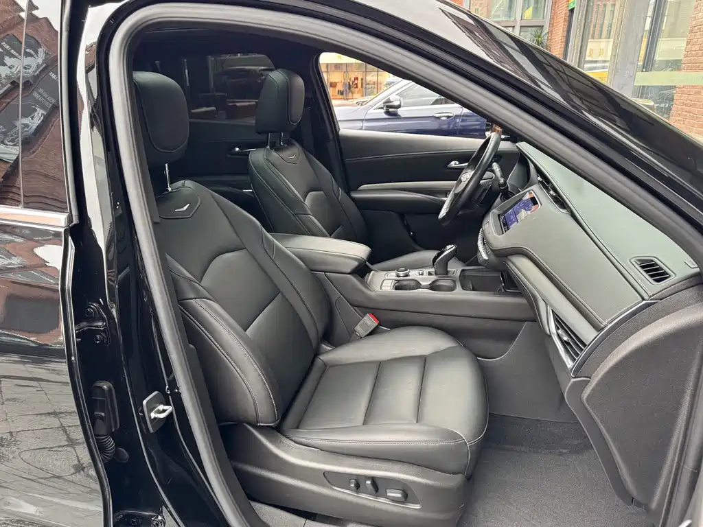 Cadillac XT4 — миниатюра 21