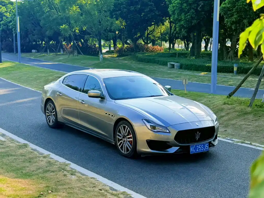 Maserati Quattroporte — миниатюра 3