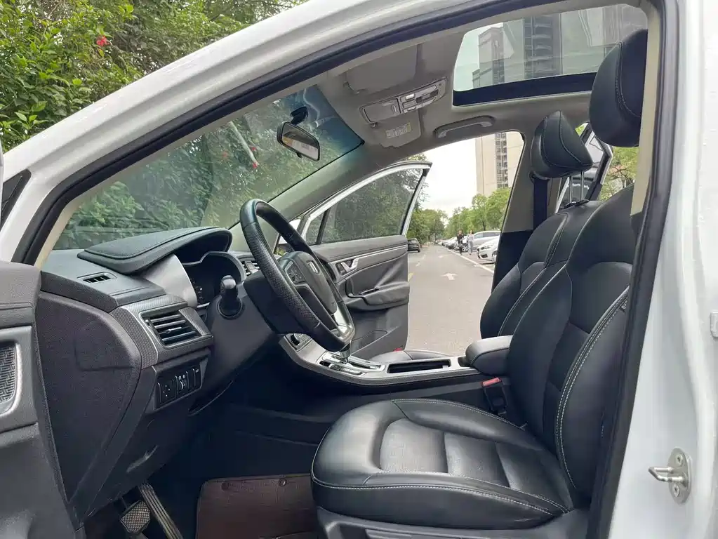 Geely Emgrand GS — миниатюра 6