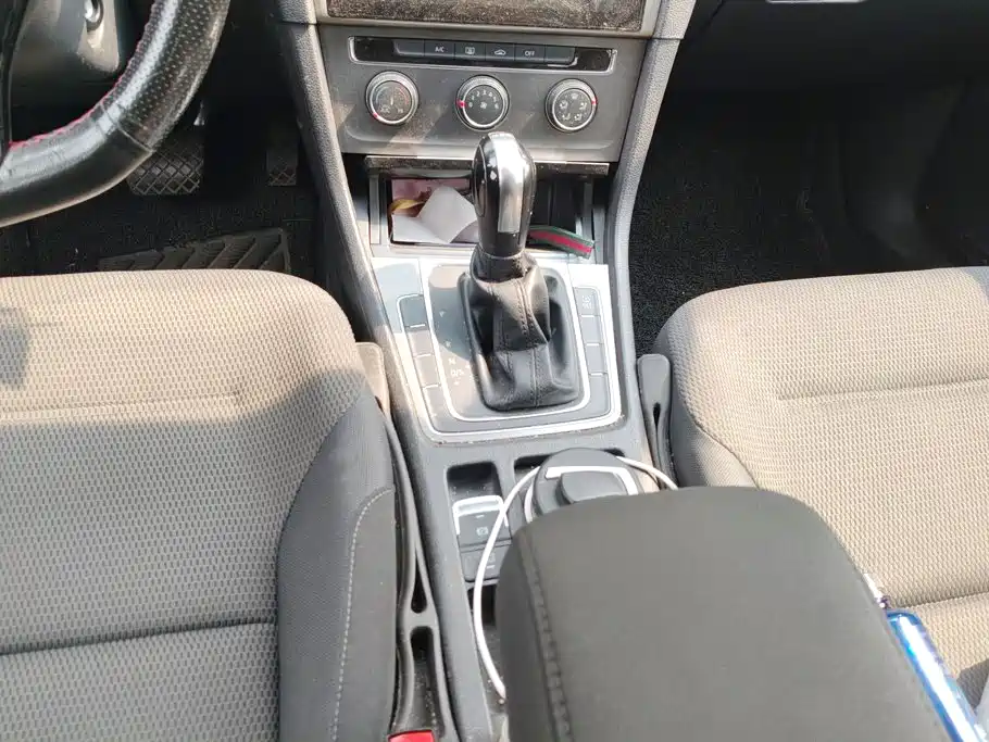 Volkswagen Golf — миниатюра 16