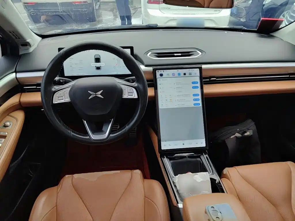 XPeng P5 — миниатюра 10