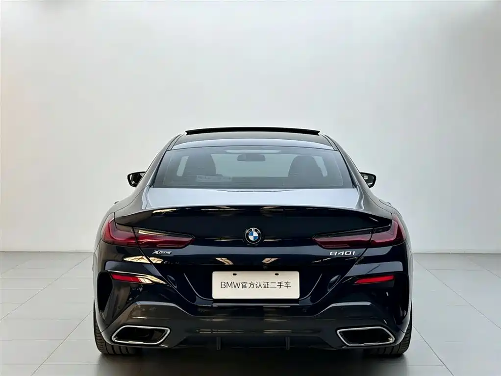 BMW 8 Series — миниатюра 5
