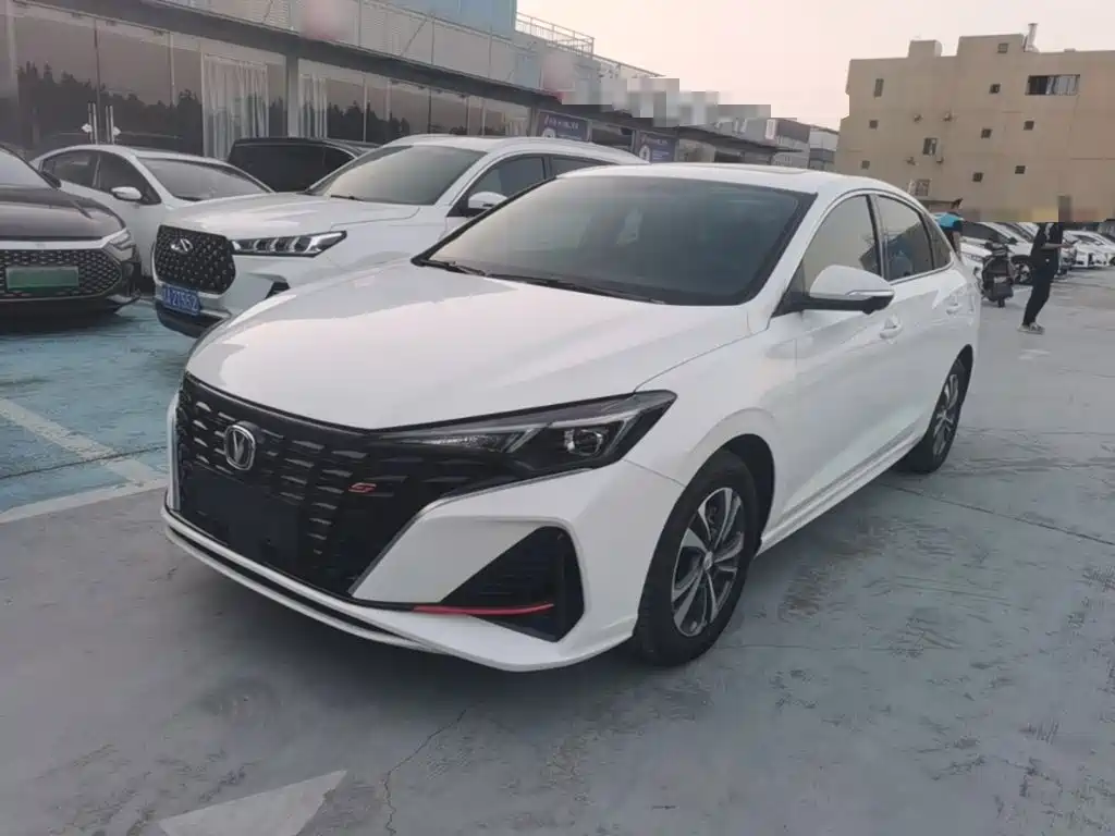 Changan Eado — миниатюра 2