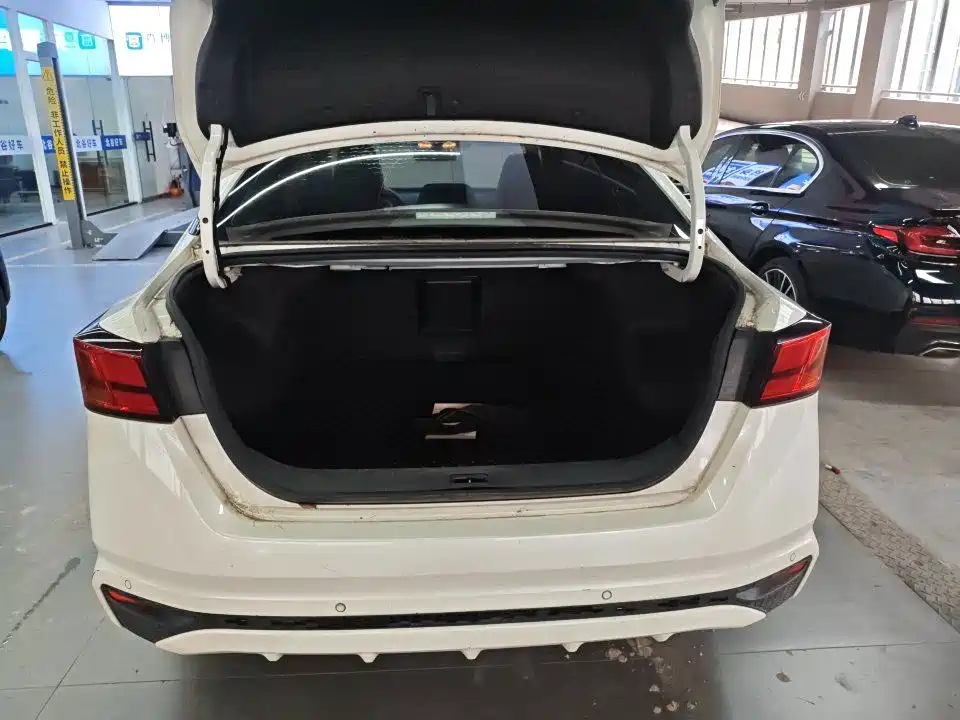 Nissan Teana — миниатюра 9