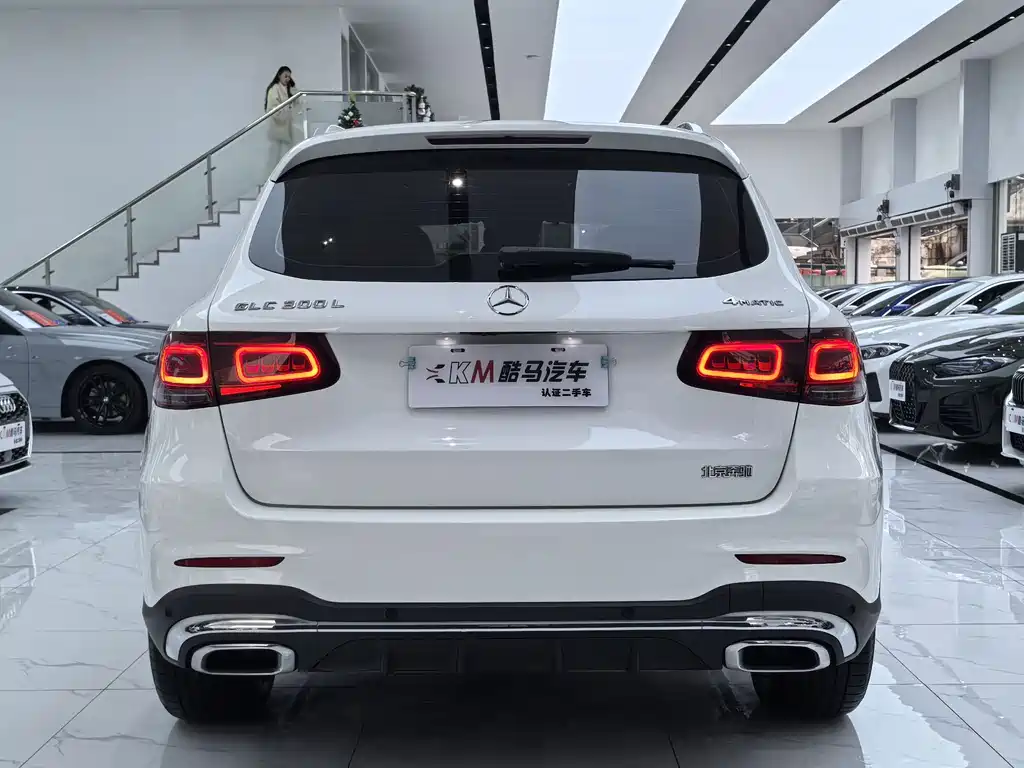 MERCEDES-BENZ GLC