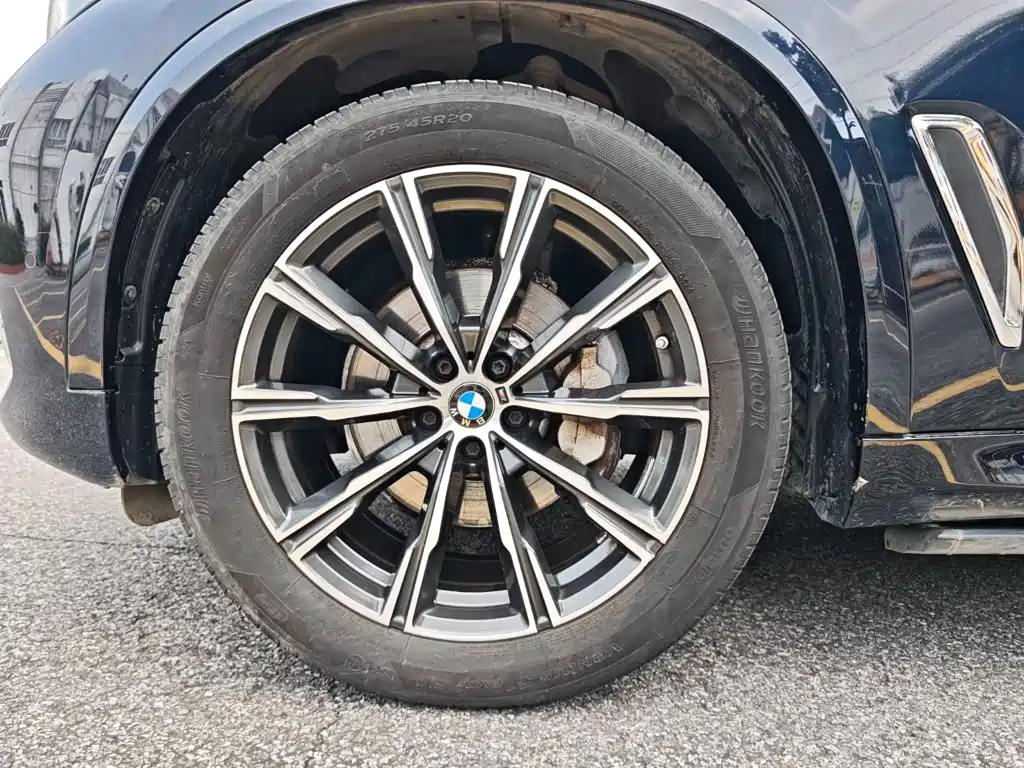 BMW X5 — миниатюра 31
