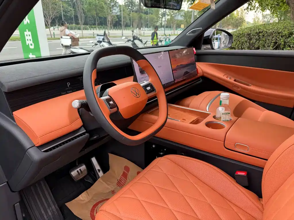 Volkswagen ID.ERA 9X — миниатюра 7