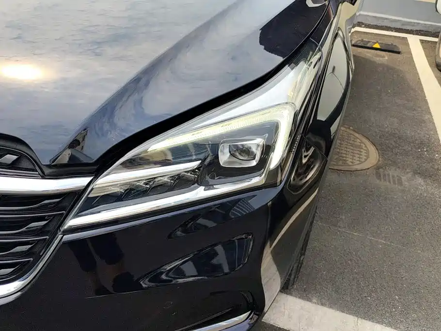 Buick Envision Plus — миниатюра 5