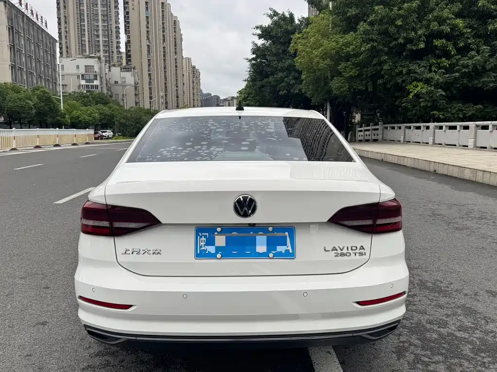 Volkswagen Lavida — миниатюра 8