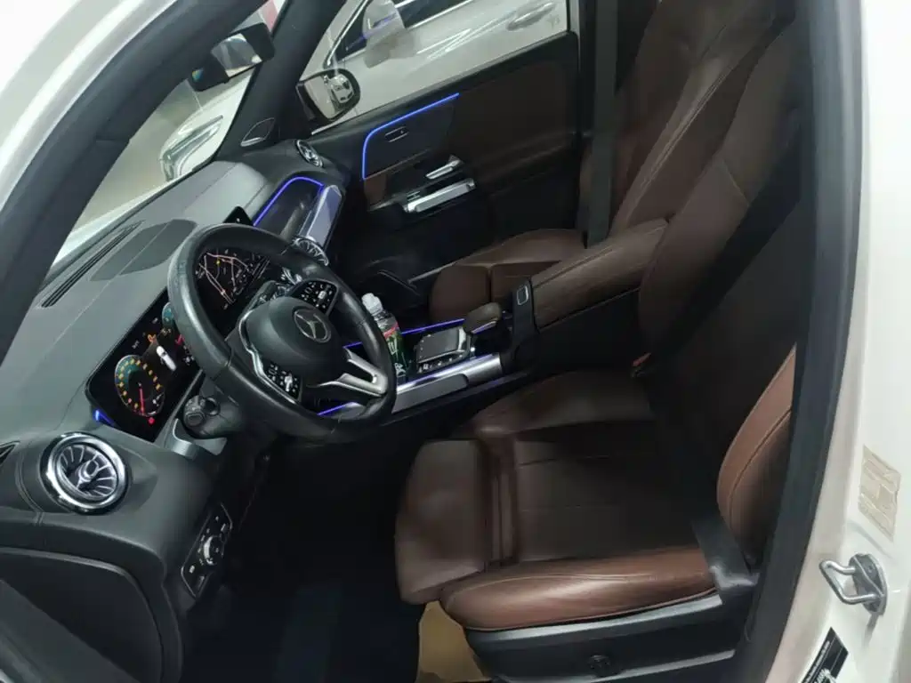 Mercedes-Benz GLB — миниатюра 15