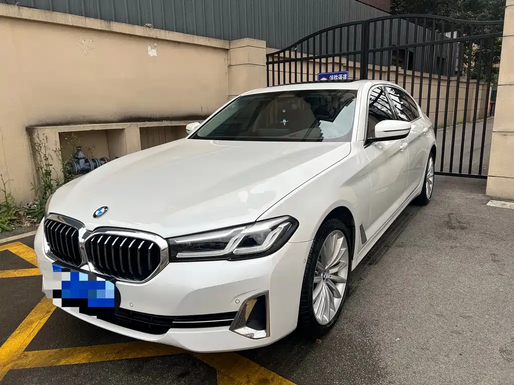 BMW 5 Series 2023