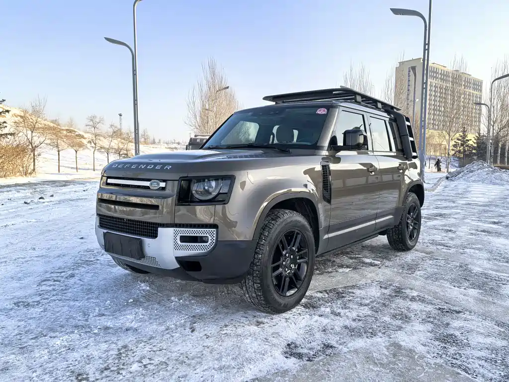 LAND ROVER DEFENDER