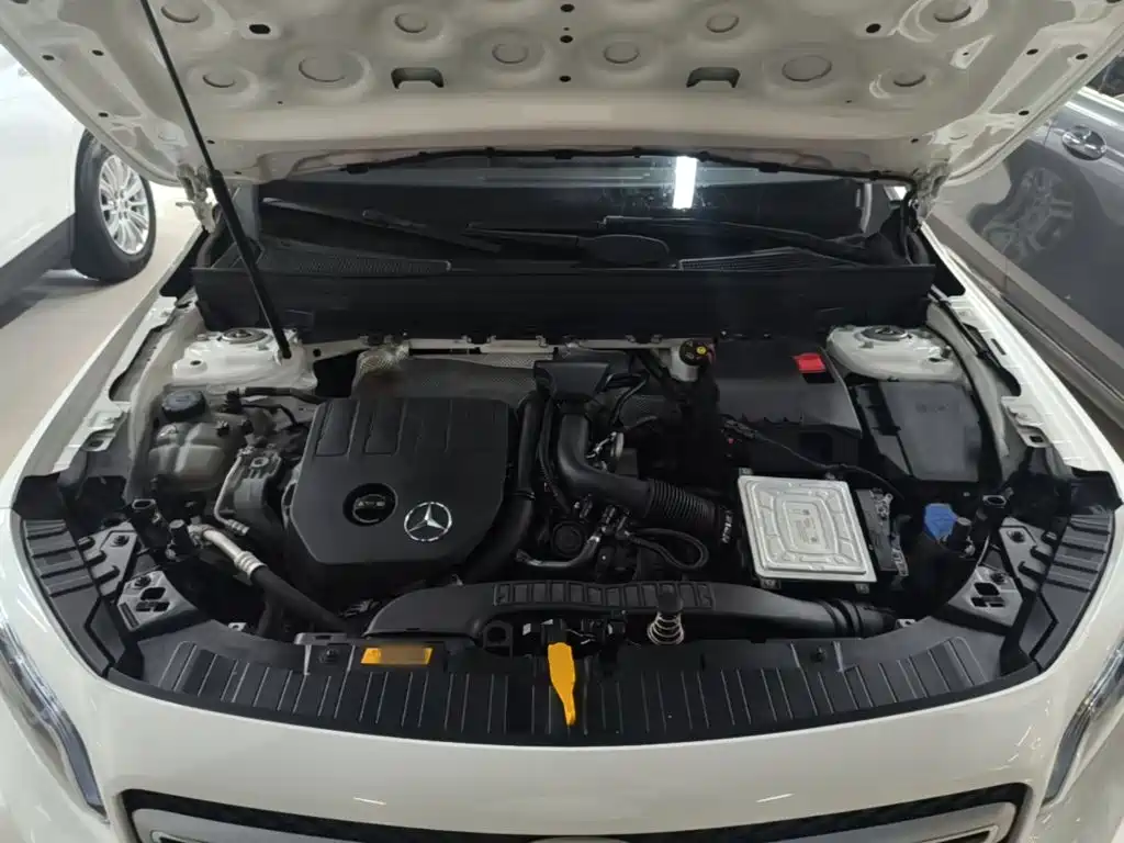 Mercedes-Benz GLB — миниатюра 20