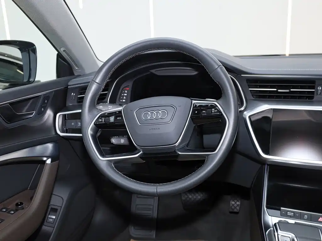 Audi A7L 2024 45TFSI S-line