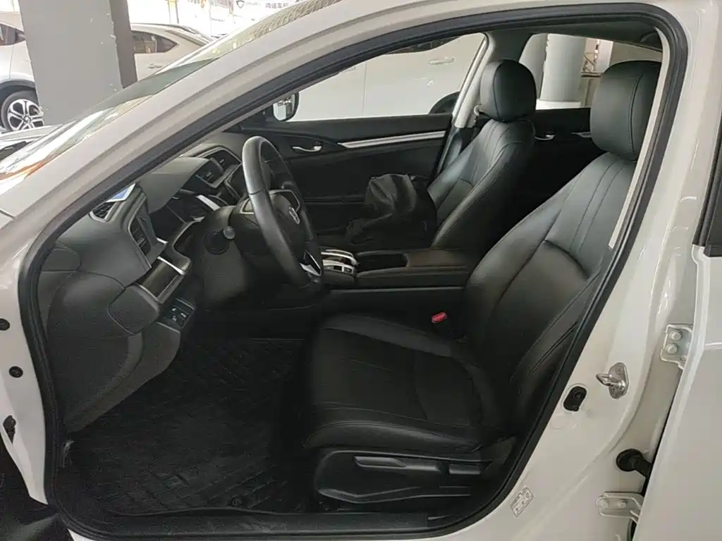 Honda Civic — миниатюра 15