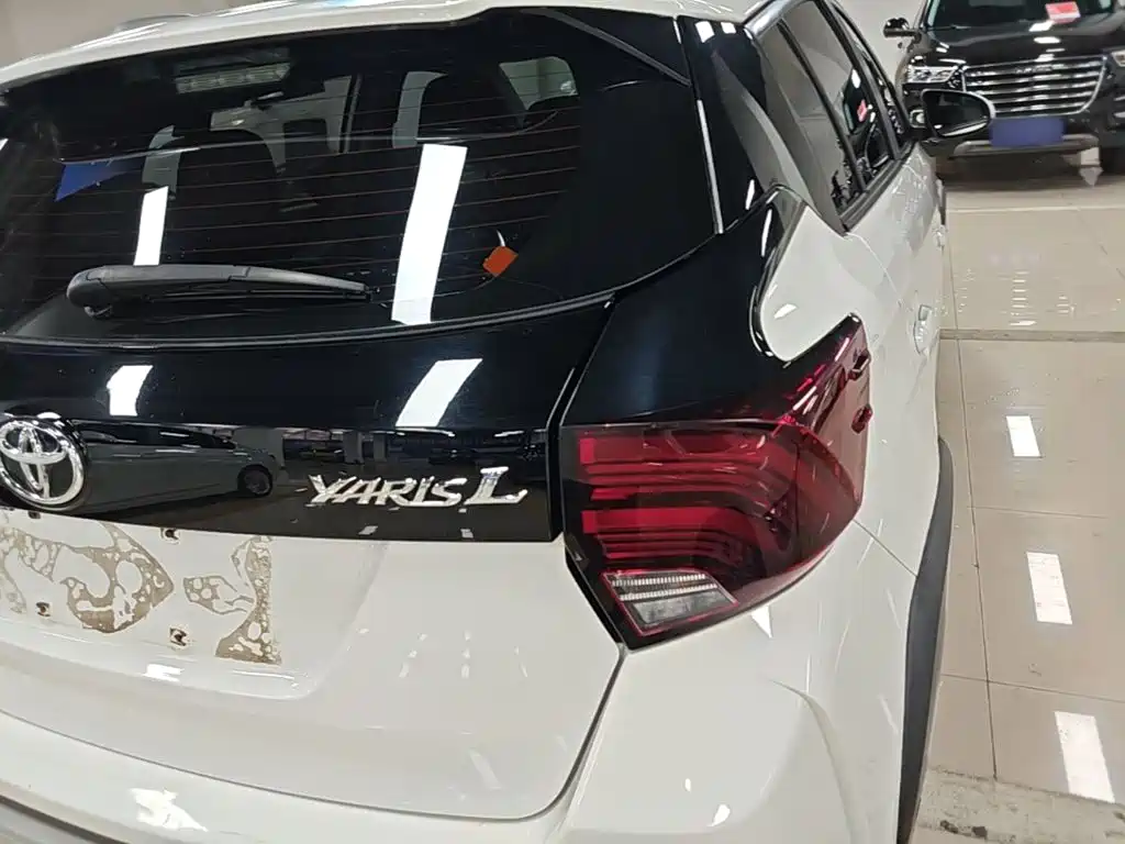 Toyota Yaris L — миниатюра 8