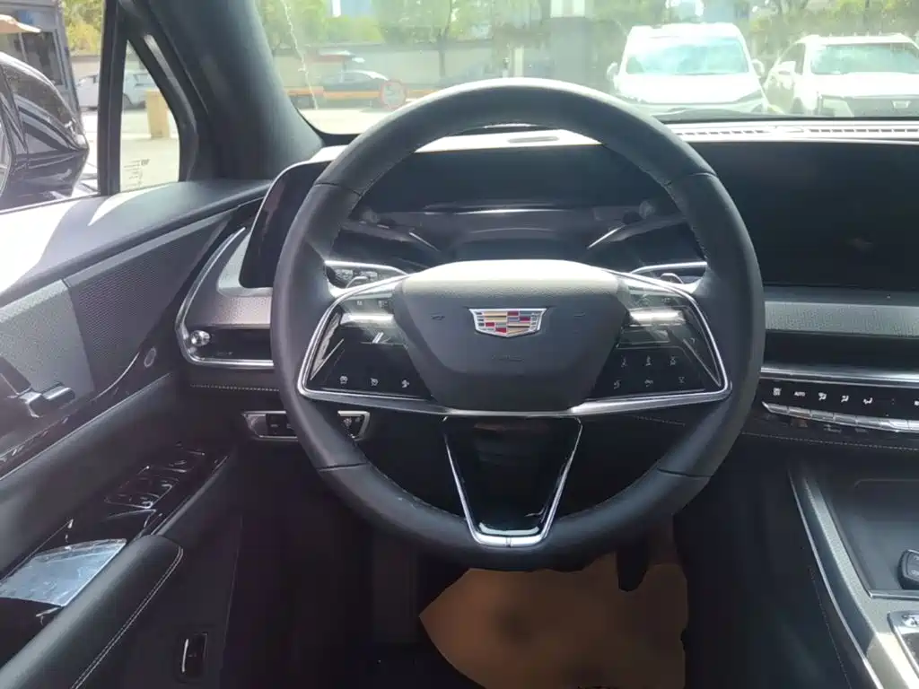 Cadillac XT5 — миниатюра 15