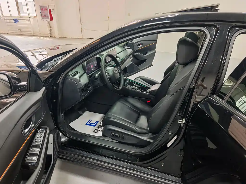 Honda Accord — миниатюра 8
