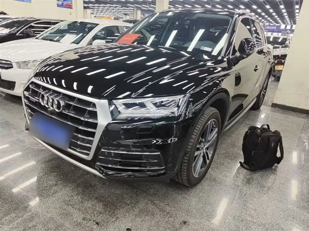 Audi Q5L 2021