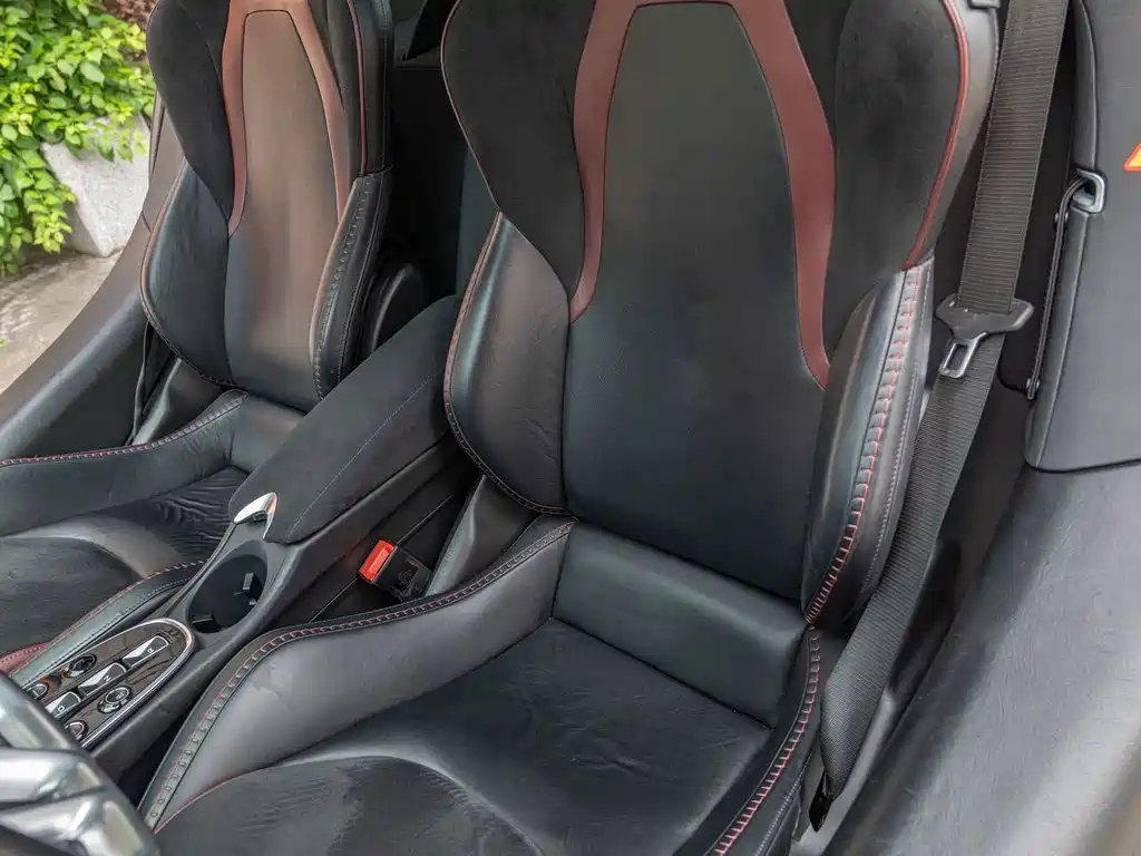 McLaren GT — миниатюра 12