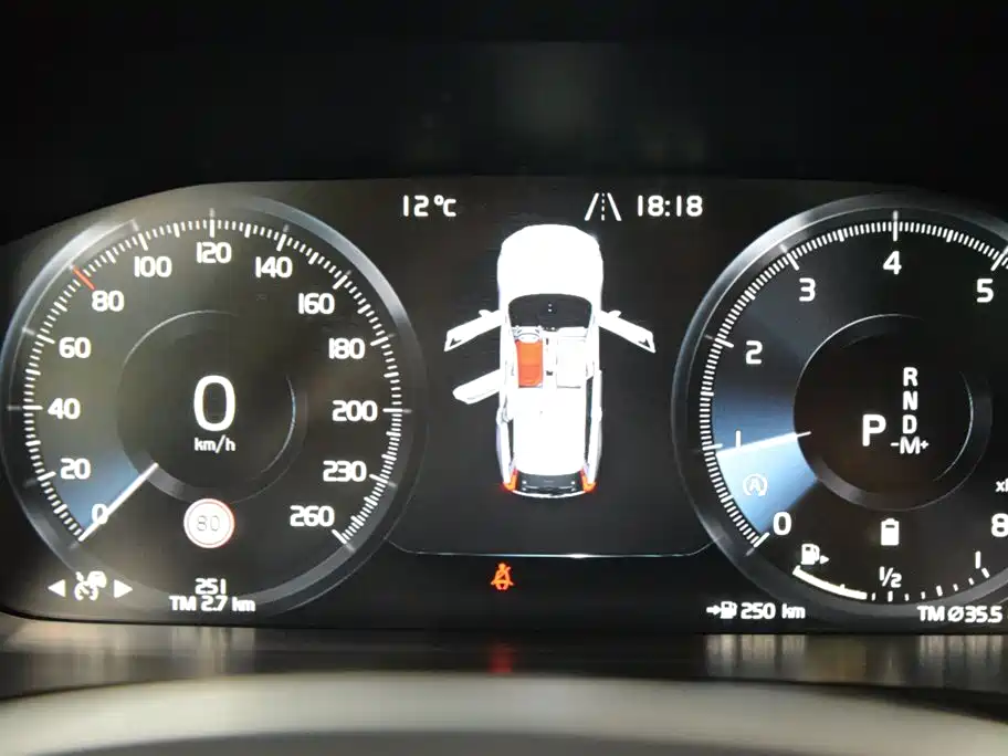 Volvo V90 2021 Cross Country B5 AWD