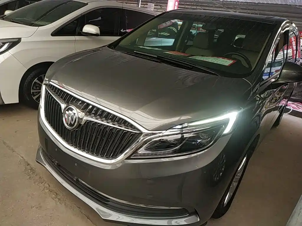 Buick GL8 — миниатюра 2