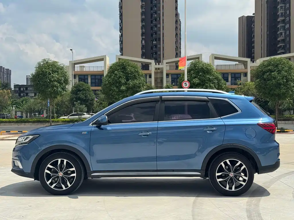 Roewe RX5 — миниатюра 8