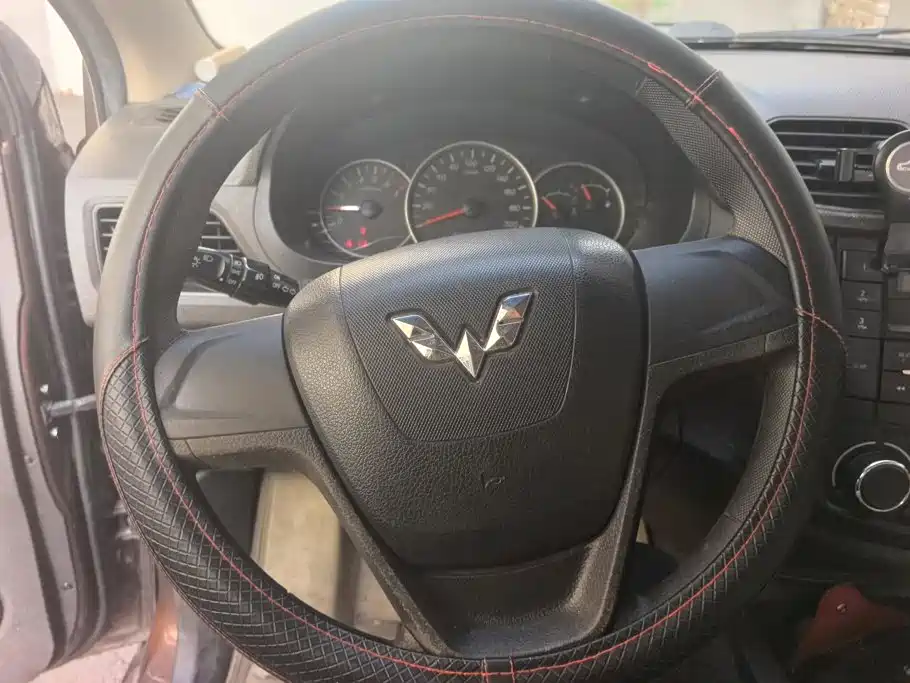 Wuling Hongguang — миниатюра 15