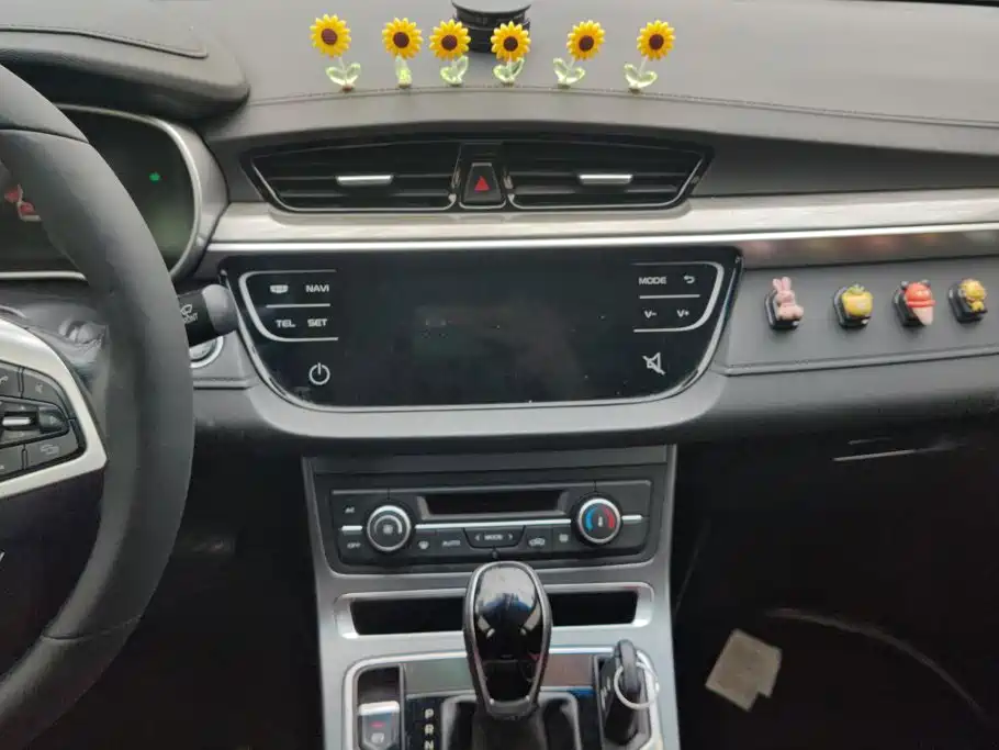 Geely Emgrand — миниатюра 13