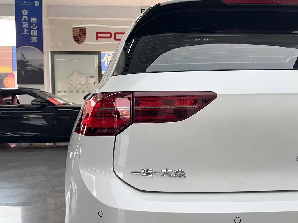 Volkswagen Golf — миниатюра 10