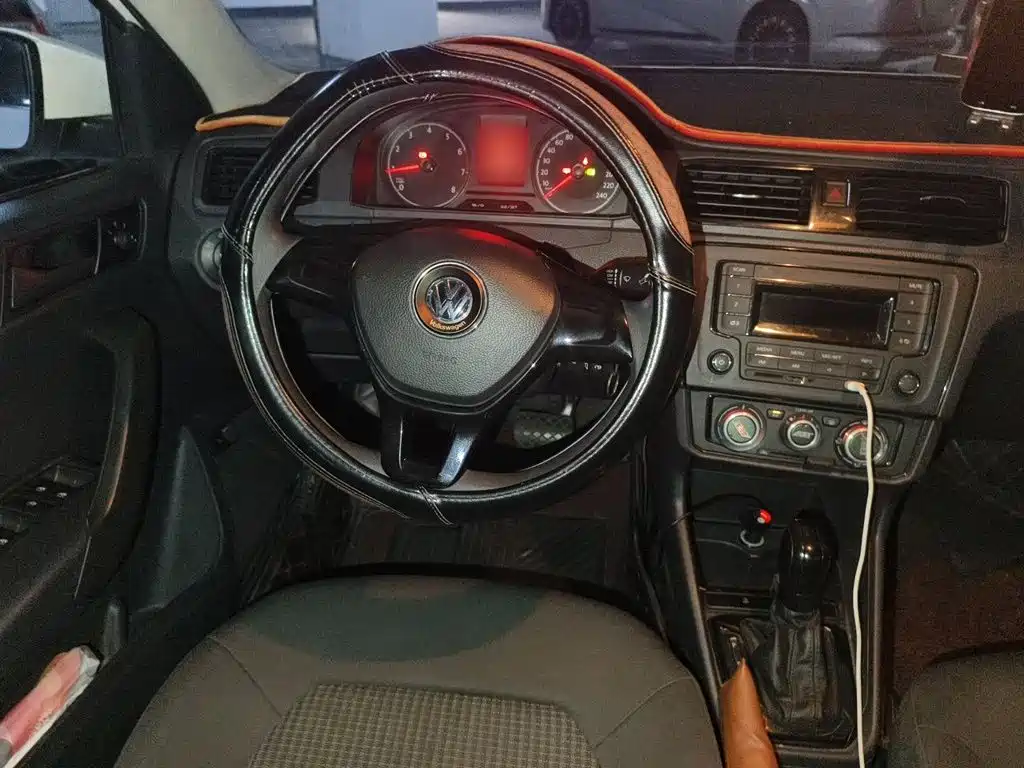 Volkswagen Santana — миниатюра 11