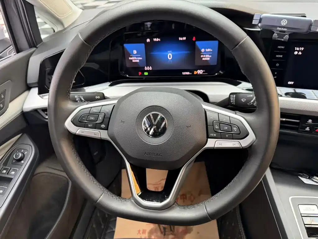 Volkswagen Golf — миниатюра 10