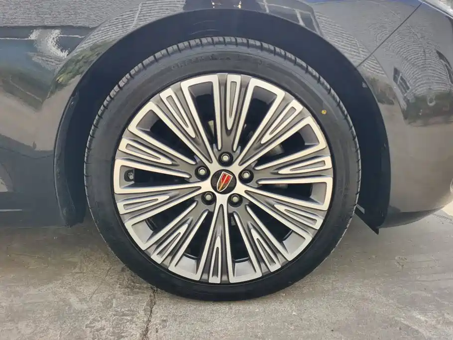 Hongqi Hongqi H5 — миниатюра 6