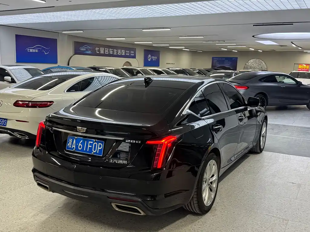 Cadillac CT5 — миниатюра 6