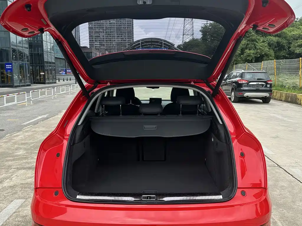 Audi Q3 — миниатюра 11