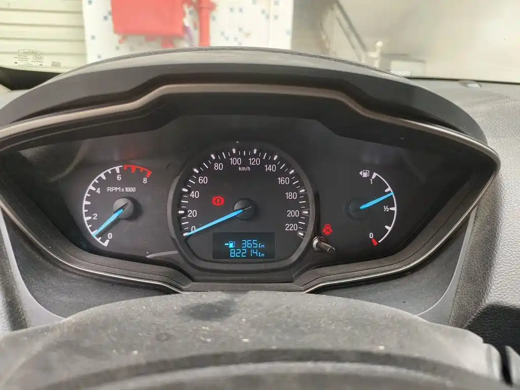 Ford Escort — миниатюра 7
