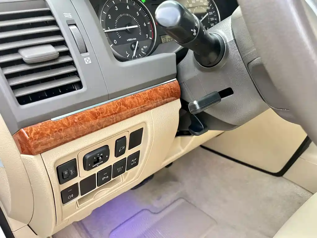 Toyota Land Cruiser — миниатюра 7