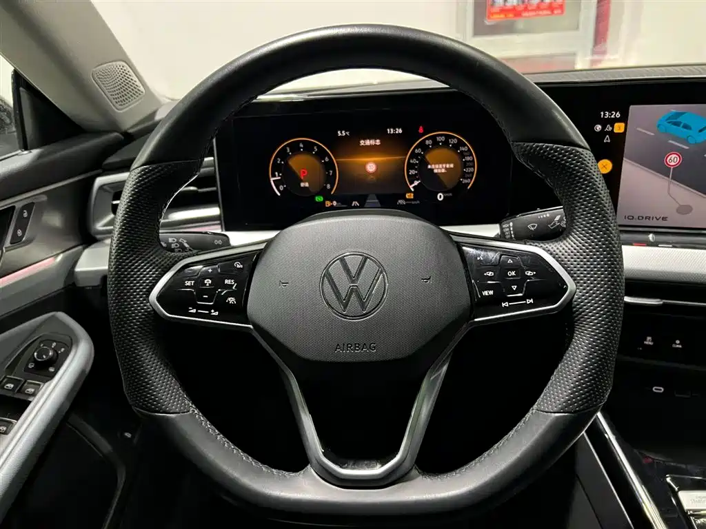 VOLKSWAGEN LINGDU