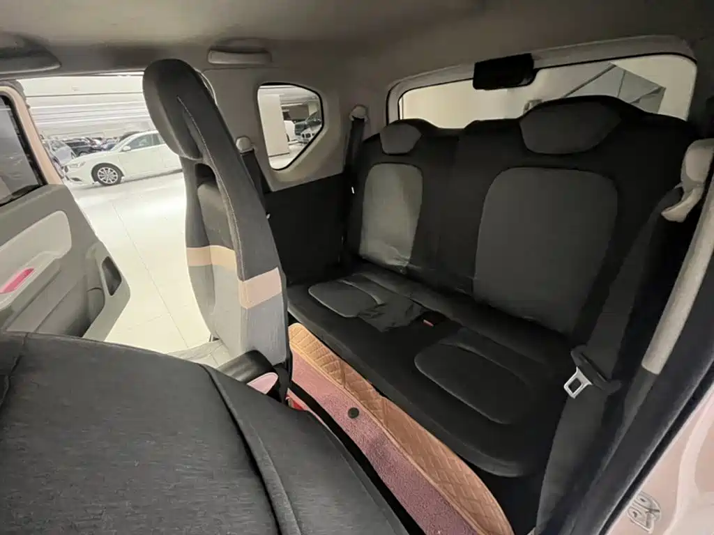 Wuling MINIEV — миниатюра 20