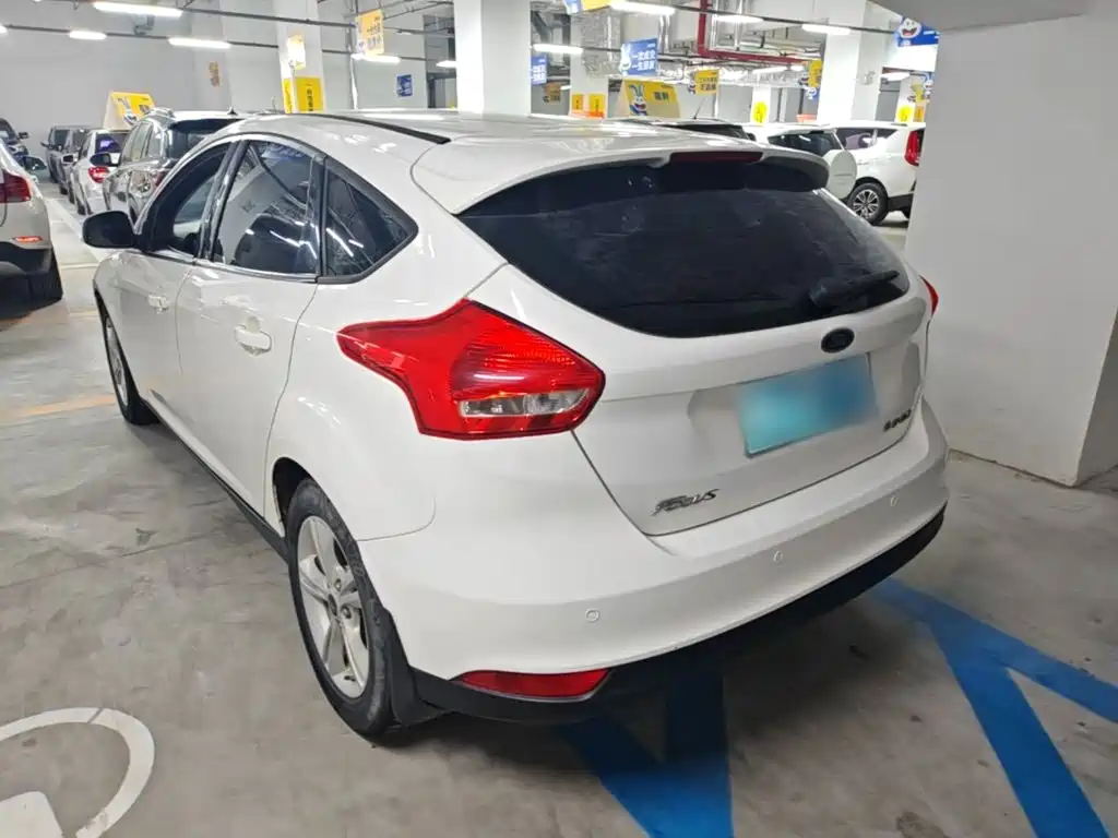 Ford Focus — миниатюра 5