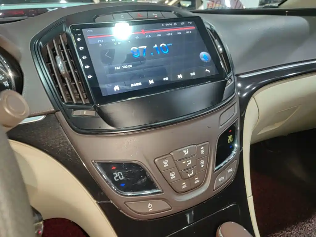 Buick Regal — миниатюра 13