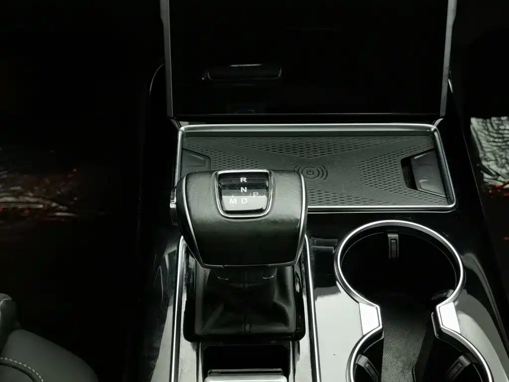 Hongqi Hongqi HS7 — миниатюра 13