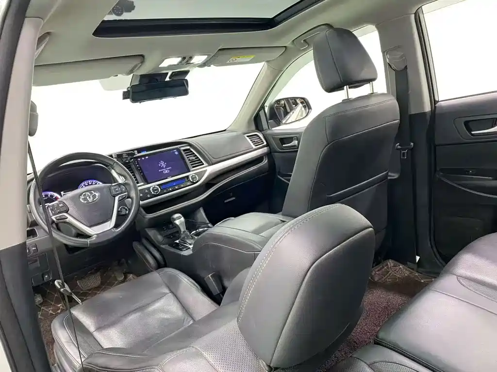 Toyota Highlander — миниатюра 6