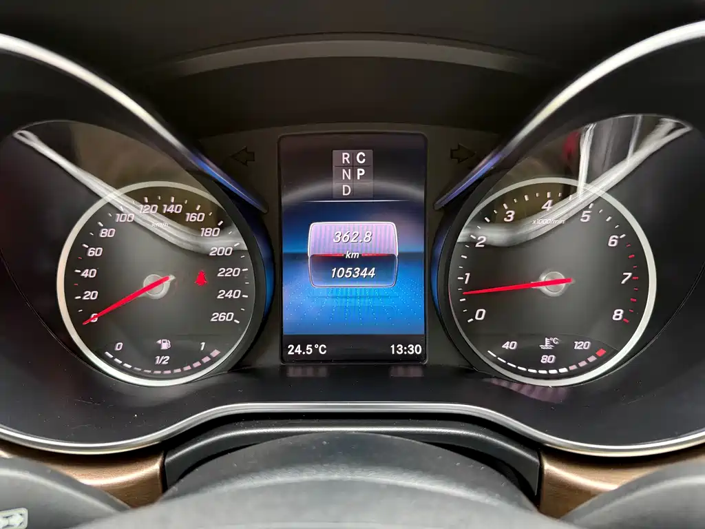 Mercedes-Benz V-Class — миниатюра 17