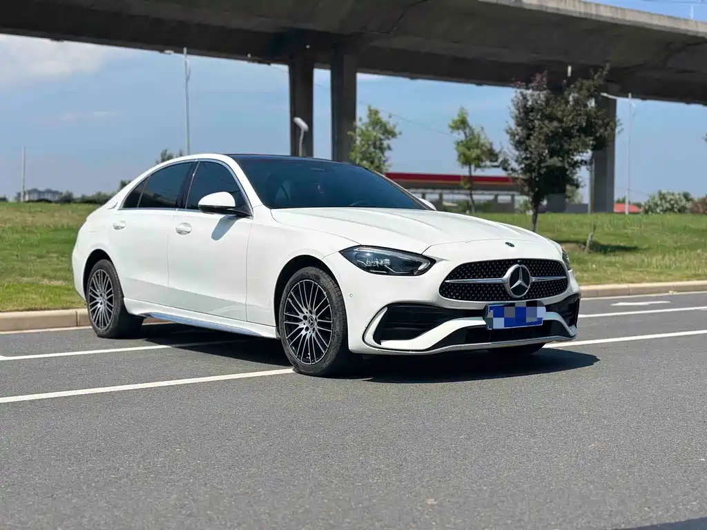 Mercedes-Benz C-Class — миниатюра 3