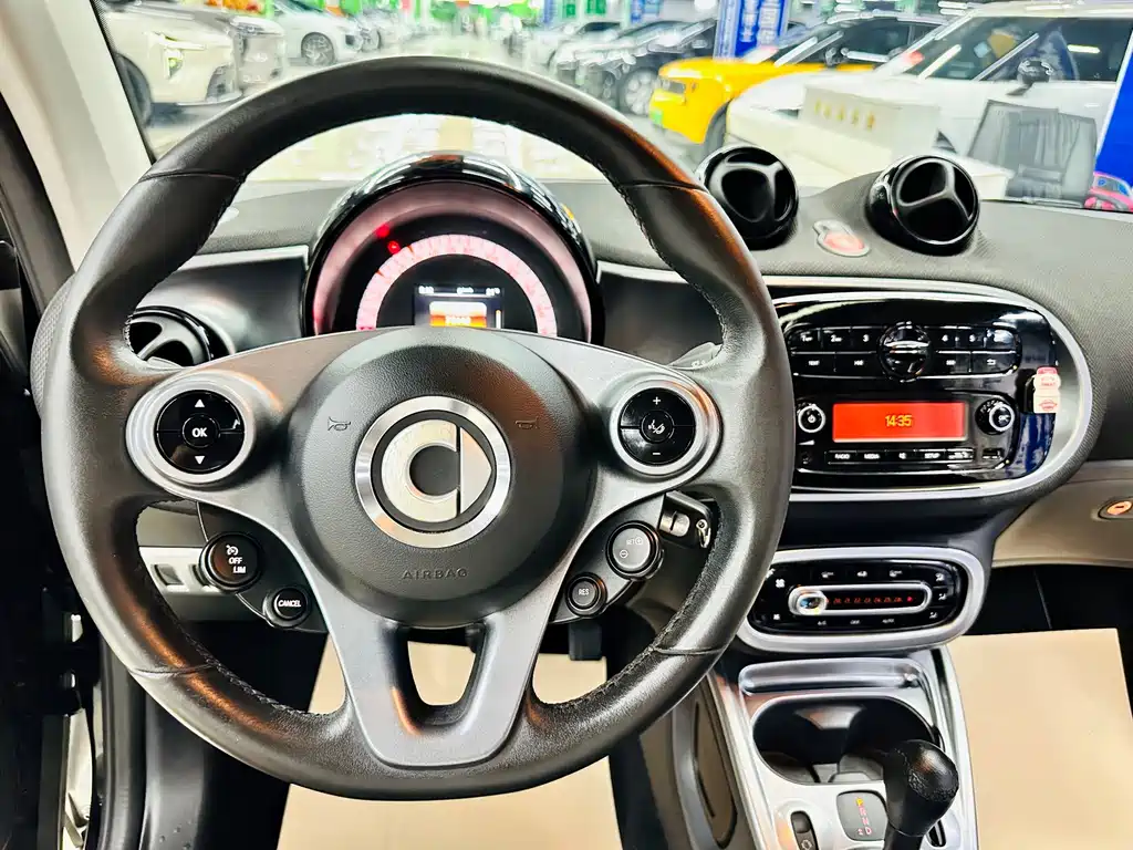 smart Smart Fortwo — миниатюра 42