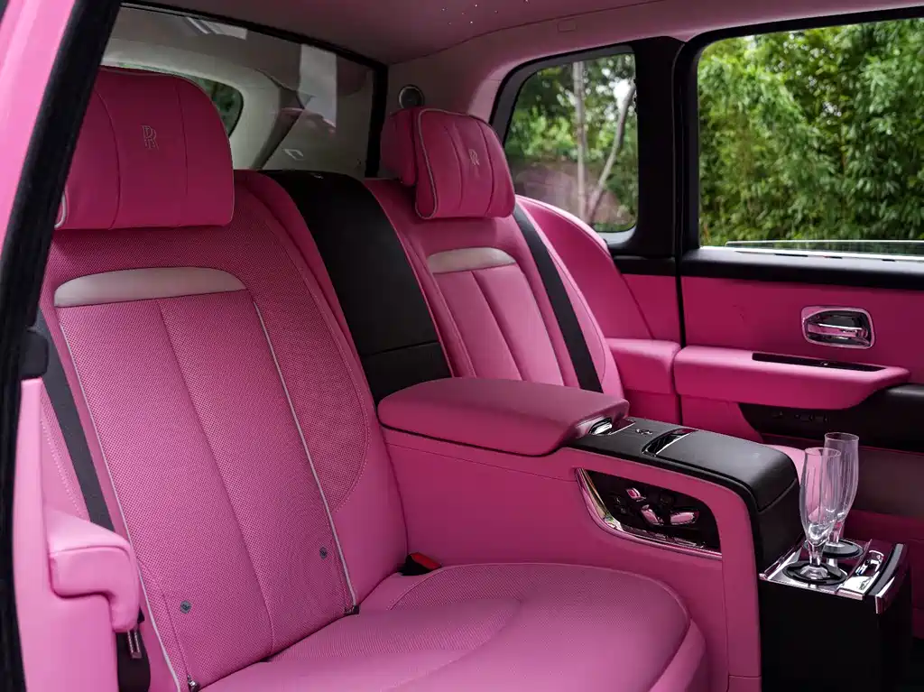 Rolls-Royce Cullinan — миниатюра 24